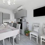 Apartment Giaely *