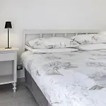 Giaely Apartment