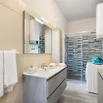 Giaely Apartment *